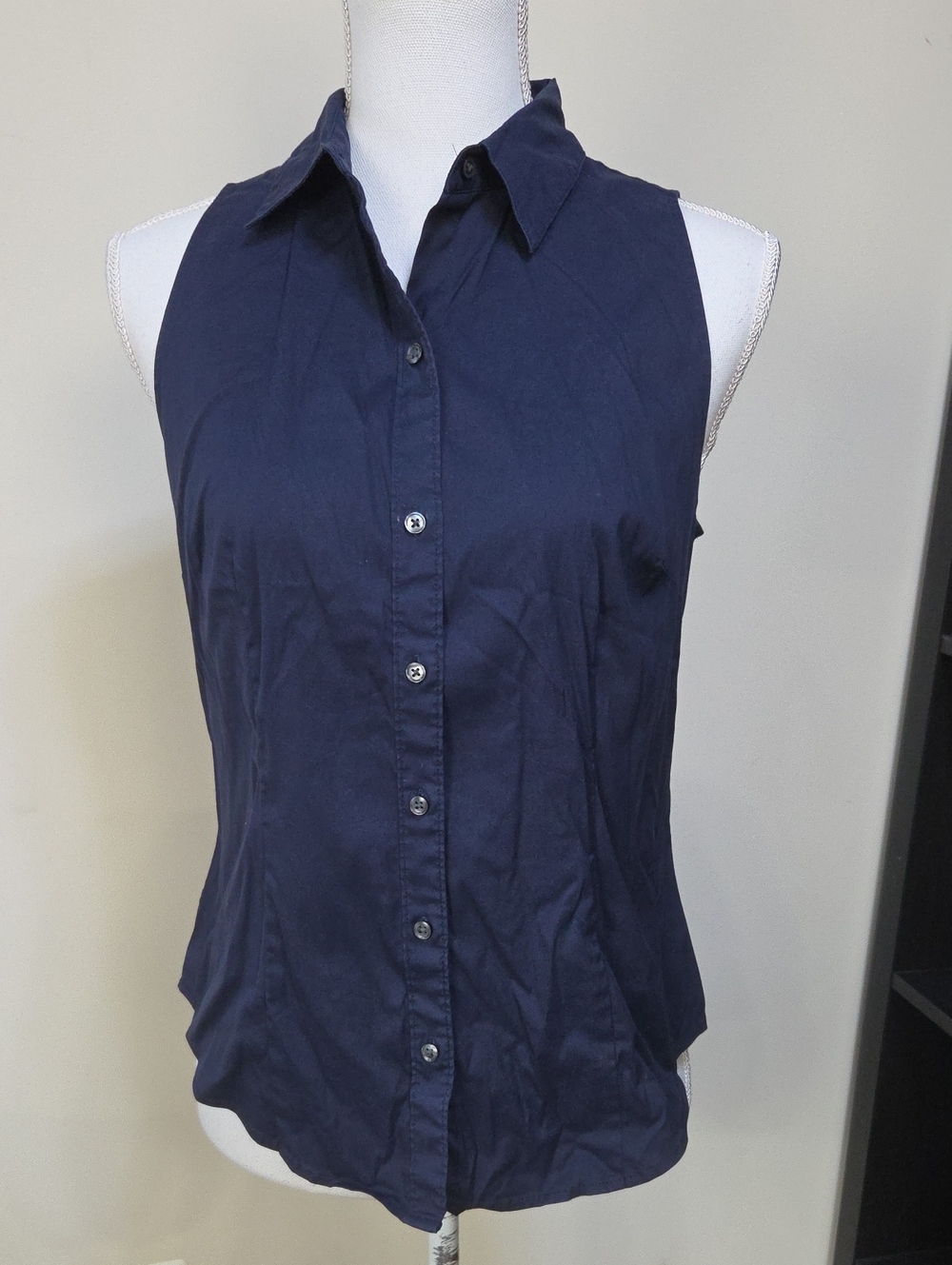 Ann Taylor Cotton Blend Navy Sleeveless Button-Down Shirt